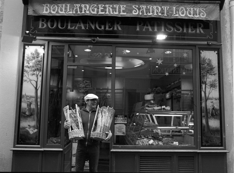 Stanko Abadžic - Bread (from the Paris Cycle) Stanko Abadžic - Bread (from the Paris Cycle)