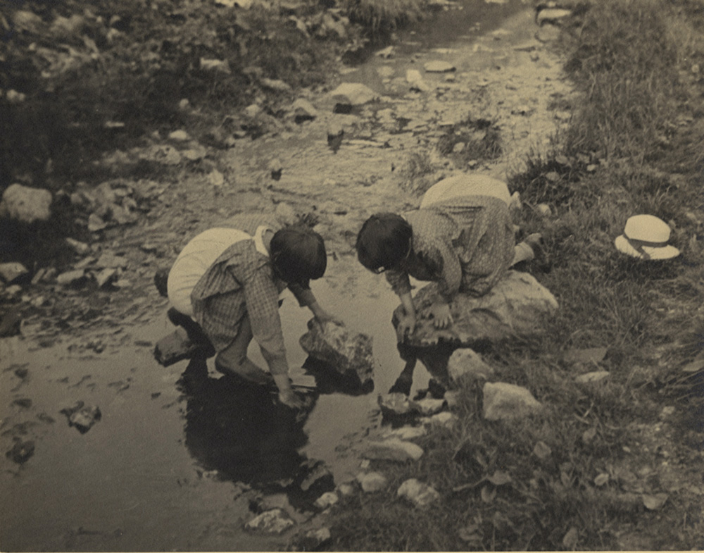Alexis Delcroix - Les Jeunes Pecheuses (Young Fisherwomen) Alexis Delcroix - Les Jeunes Pecheuses (Young Fisherwomen)