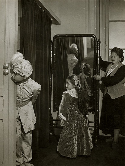 Robert Doisneau - Children in Costume with Mirror Robert Doisneau - Children in Costume with Mirror